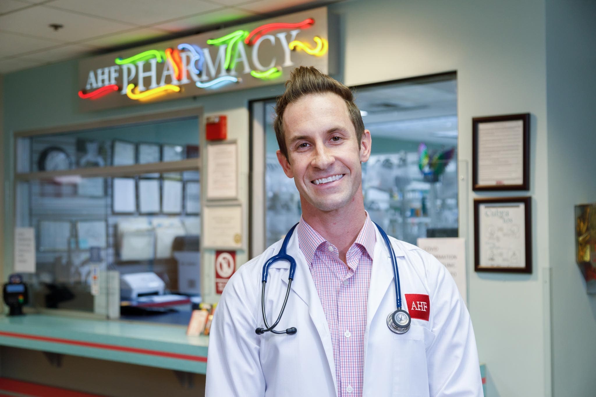 210615-los-angeles-candids-dr-matthew-herrmann-0057